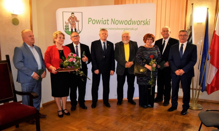 Nagrody Starosty Nowodworskiego dla laureatów rozdane.