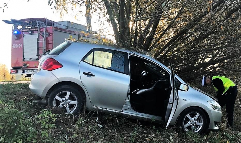 Nowy Dwór Gd. Mercedes uderzył w ciągnik rolniczy - 6.10.2018