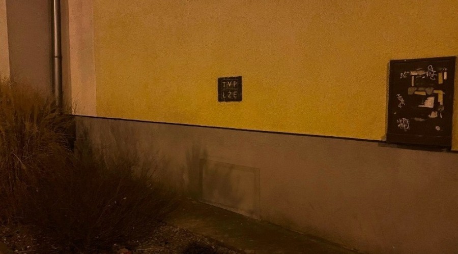 Akt wandalizmu w Nowym Dworze Gdańskim.  (2)