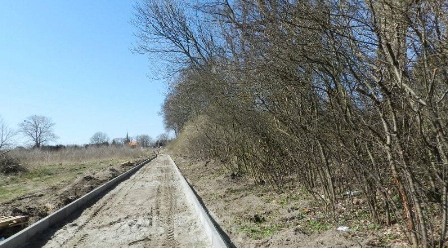 Stegna. Trwa budowa ścieżki rowerowej wzdłuż drogi wojewódzkiej nr 501.3