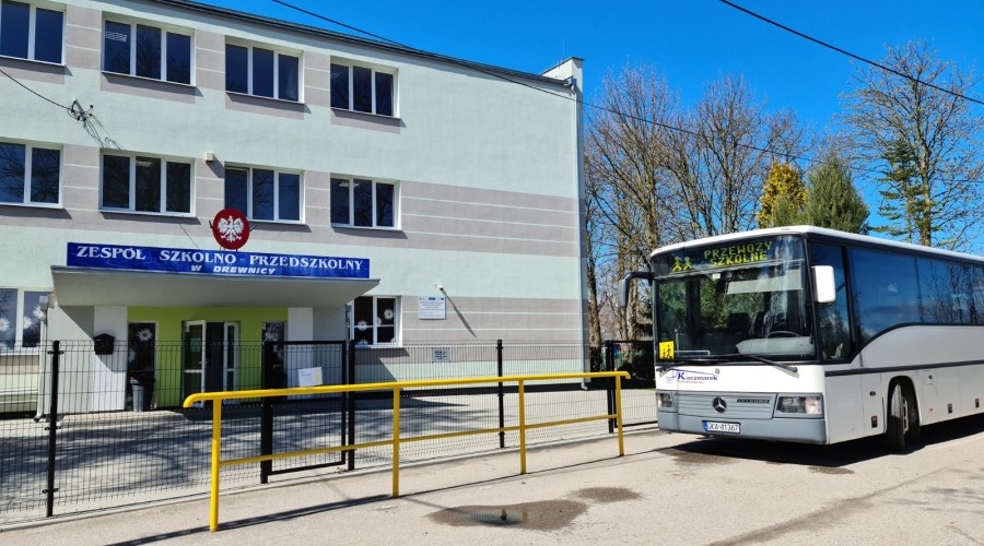 Umowa na budowę hali w Drewnicy podpisana!! (11)