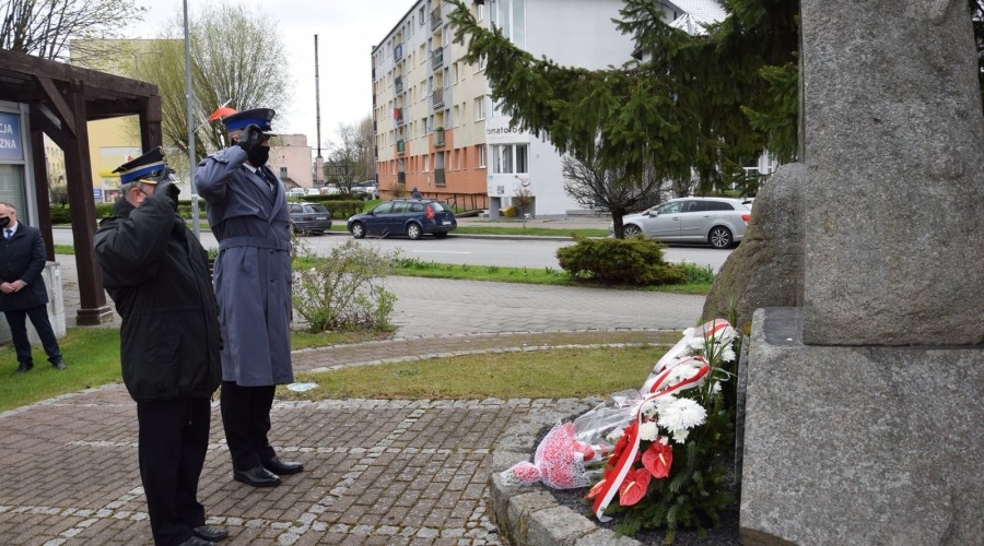 3 Maja. Symboliczne złożenie kwiatów.7