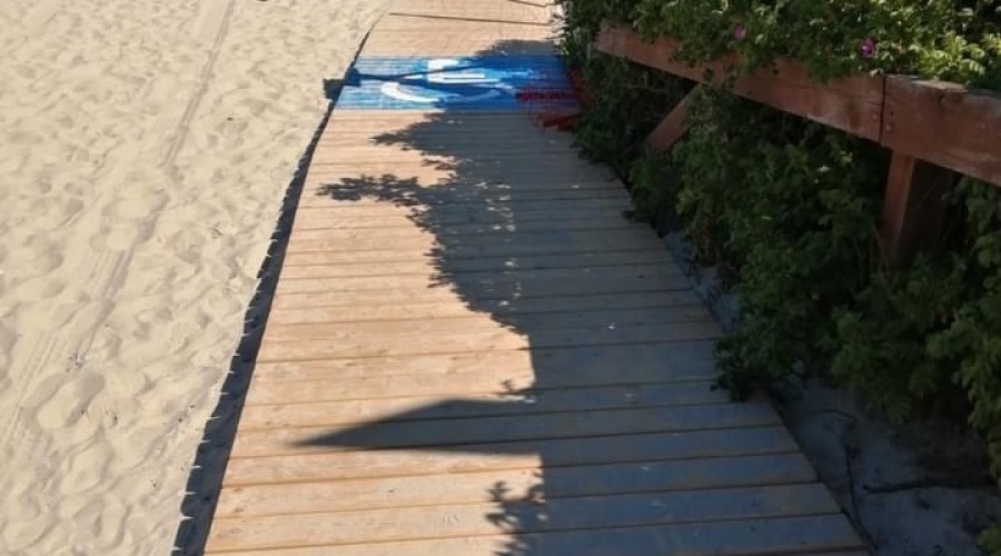 C712C710-9377-42B1-A191-C68587D2C56B