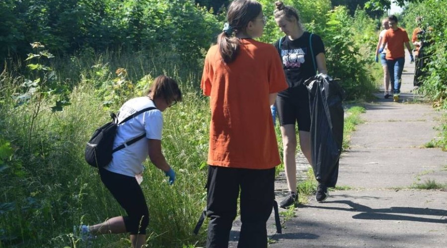 Kamil Kucharski/ Akcja sprzątania Nowego Dworu Gdańskiego. 