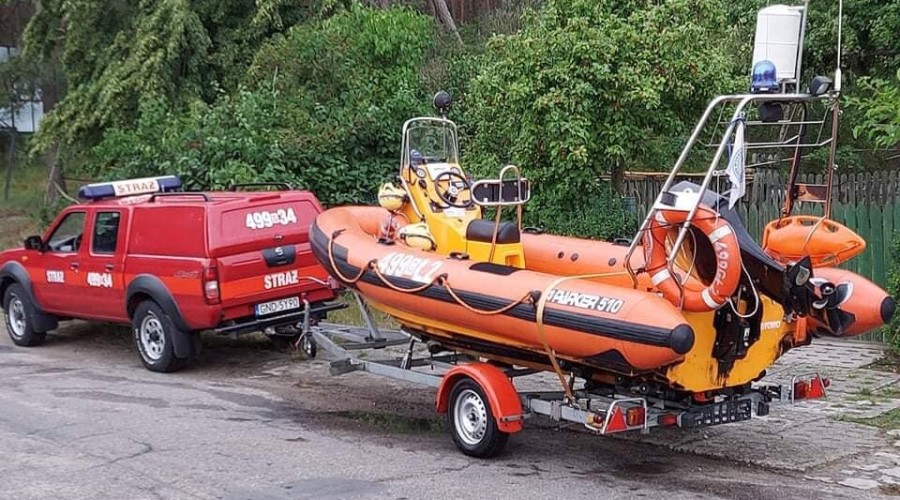 wypadł za burtę zalew wiślany (4)