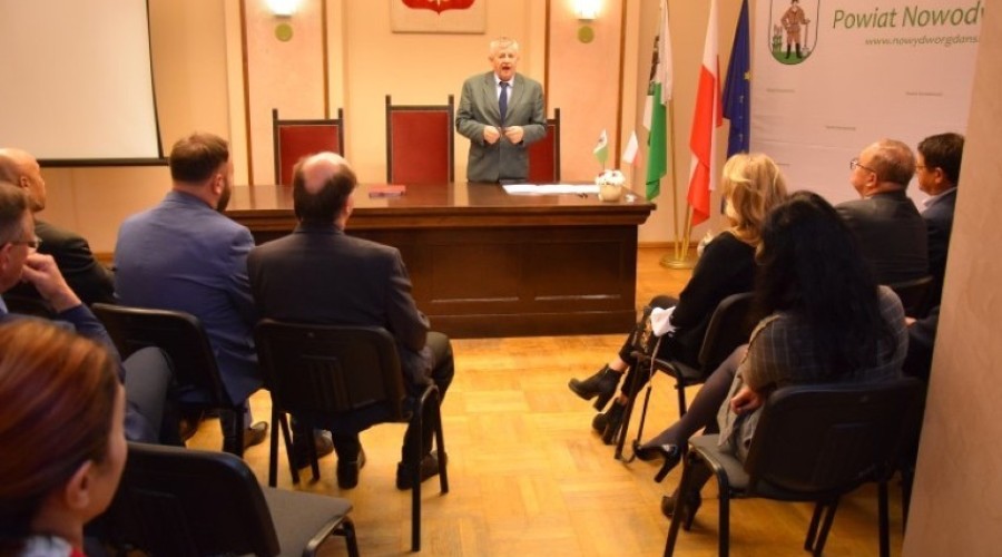 5be449e21f9fc_o_large