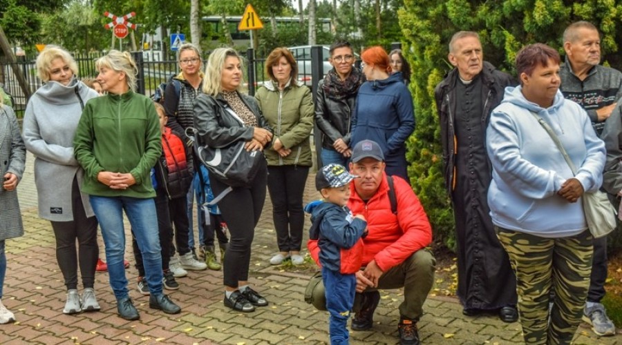 Otwarcie placu zabaw i festyn rodzinny w Tujsku (6)