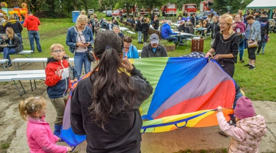 festyn charytatywny Drewnica0103