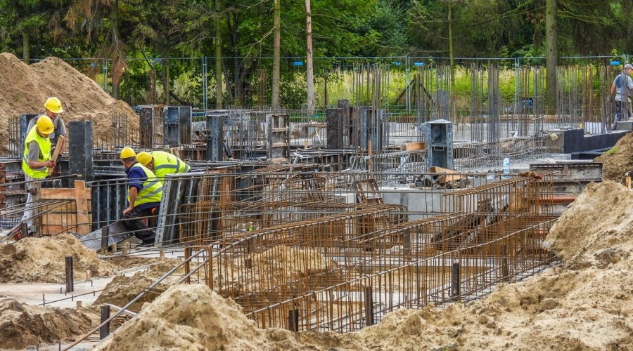 budowa hali drewnica