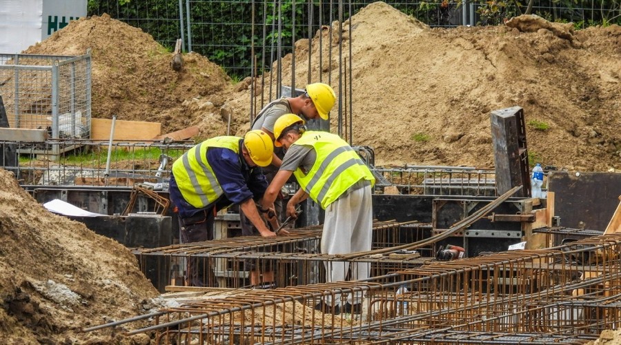 budowa hali drewnica