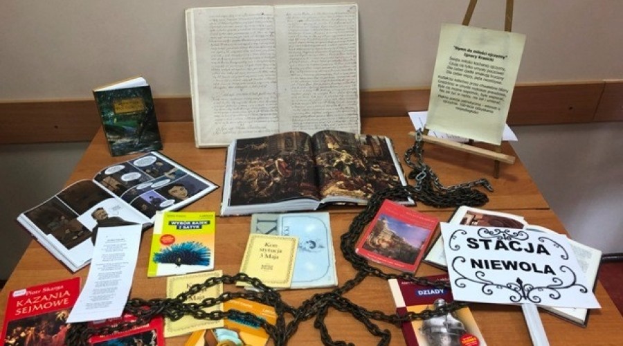 Święto Niepodległości w zespole szkół (7)