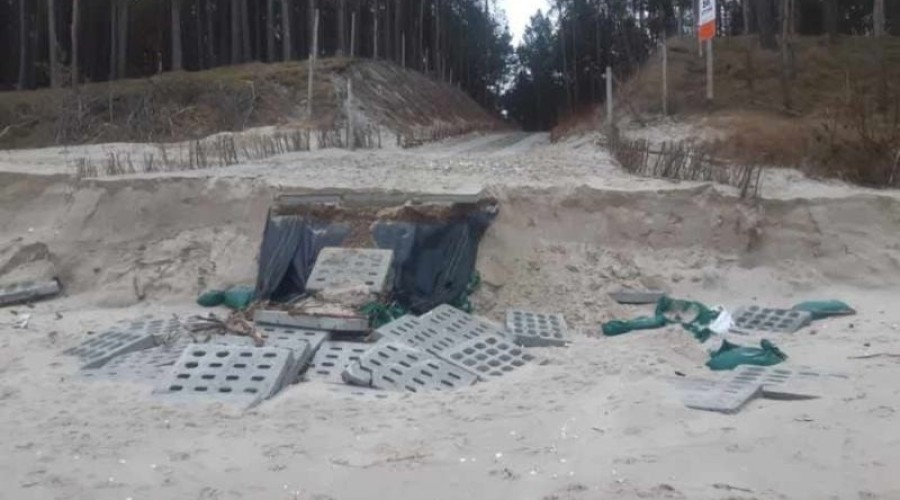 zniszczone zejścia plażowe sztutowo2