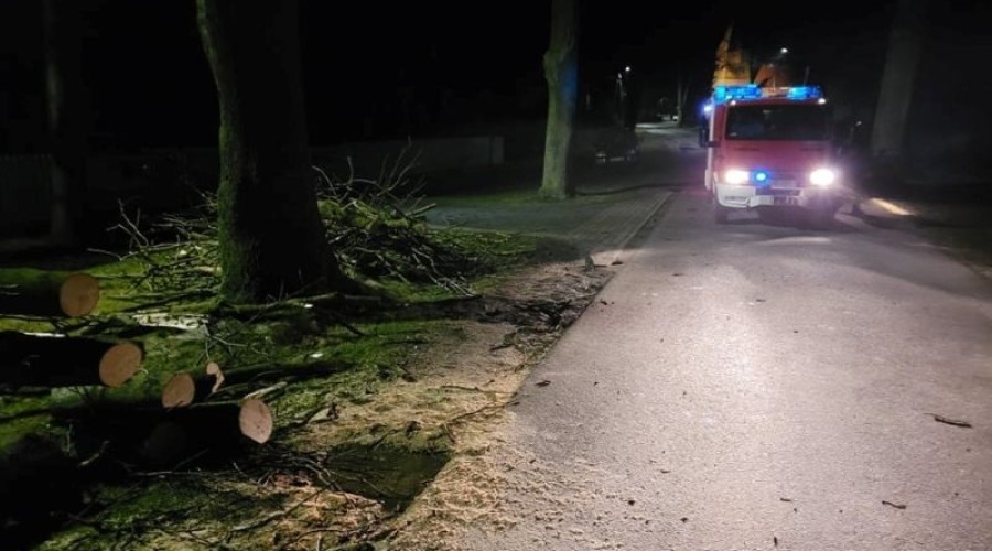 wiatr, interwencje straży02