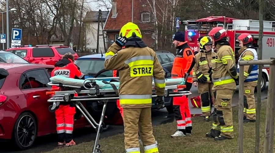 nowy dwór gd wypadek trzech aut (2)