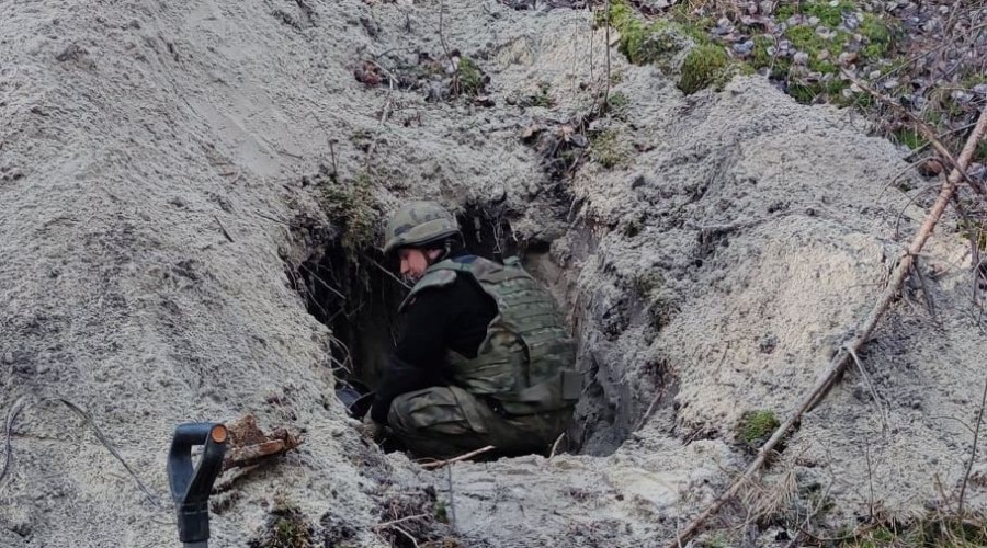 Żołnierze dokonali zniszczenia  miny morskiej  (5)