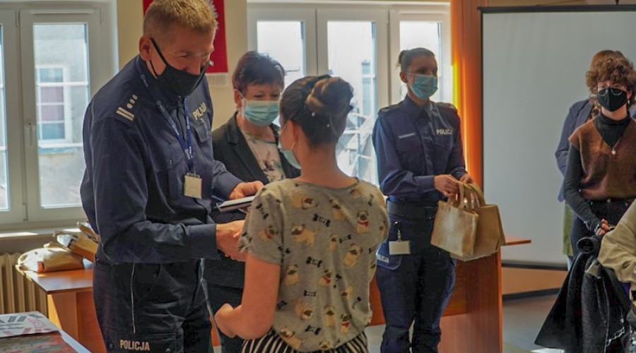 3NDG- STOP PRZEMOCY_edited