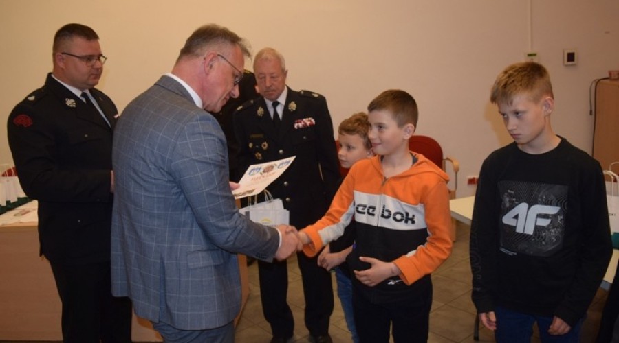 mlodziez zapobiega pozarom01