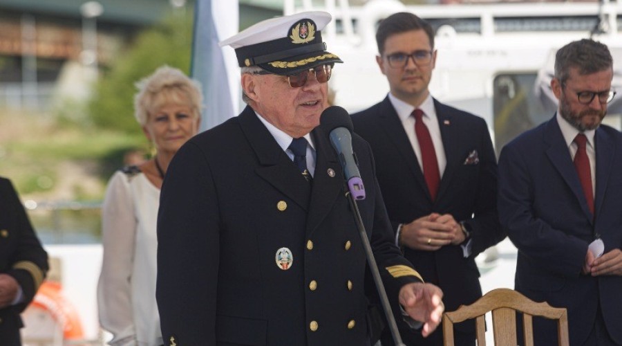 Umowa na Tor Wodny podpisana!08