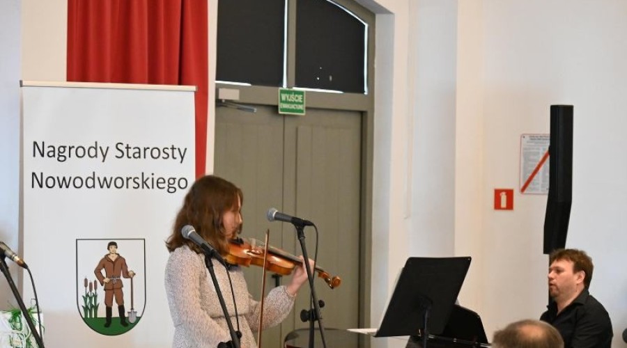 nagrody starosty nowodworskiego 202001