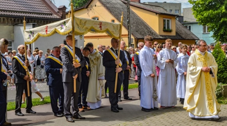 procesja Bożego Ciała w Nowym Dworze Gdańskim (44)
