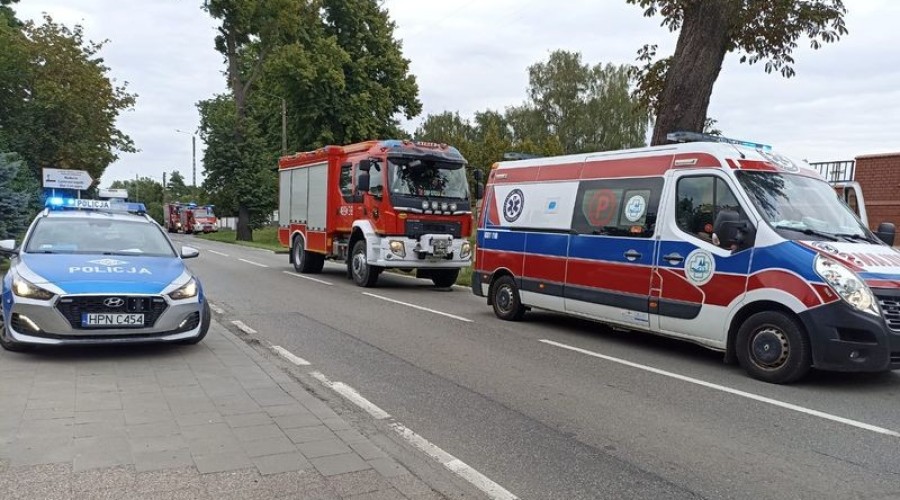 Malbork - wypadek z udziałem autobusu miejskiego i samochodu osobowego2