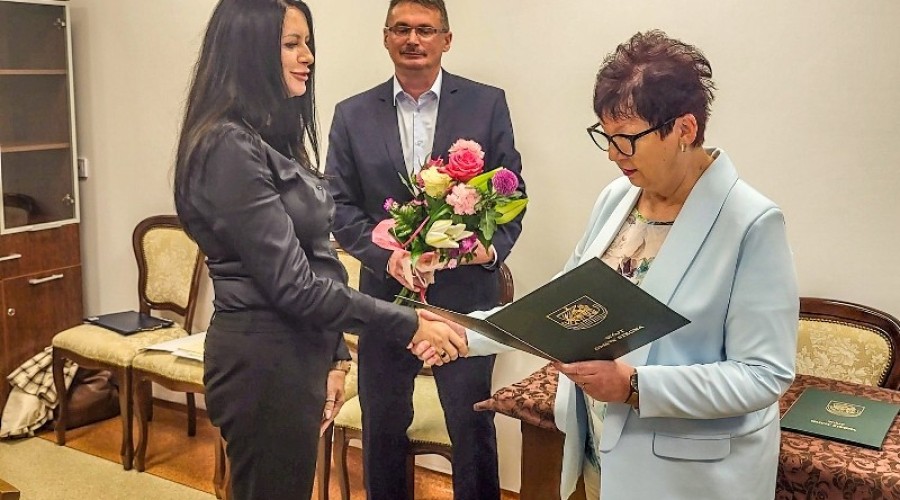 Wręczenie aktów powierzenia dyrektorom szkół