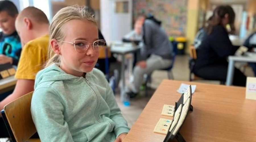 Oliwier Demidiuk zwycięzcą III turnieju Rummikub w Mikoszewie11