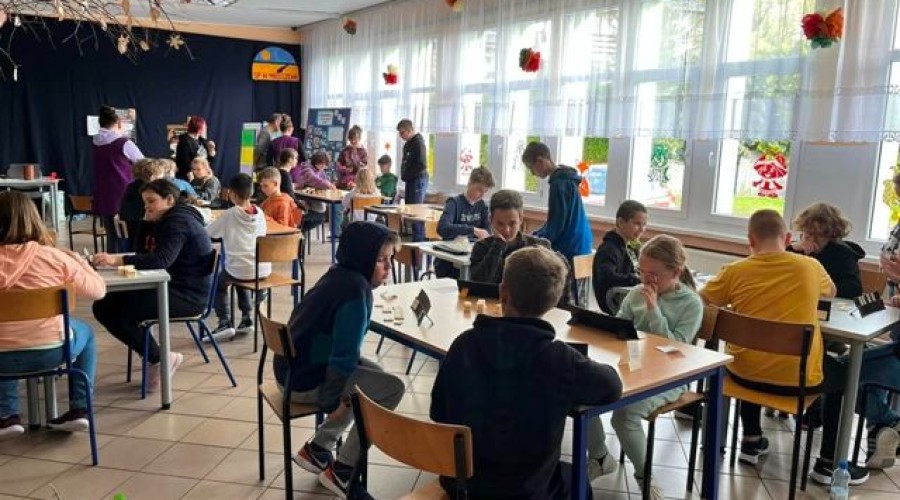 Oliwier Demidiuk zwycięzcą III turnieju Rummikub w Mikoszewie13