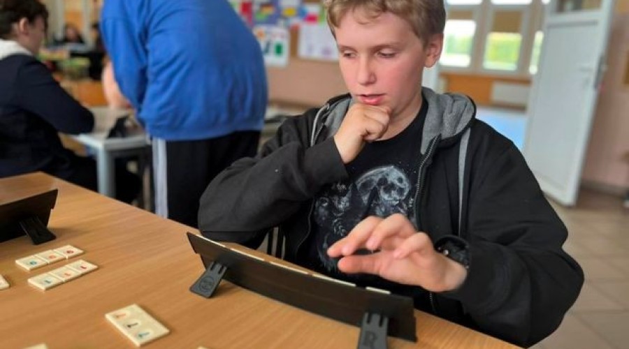 Oliwier Demidiuk zwycięzcą III turnieju Rummikub w Mikoszewie19