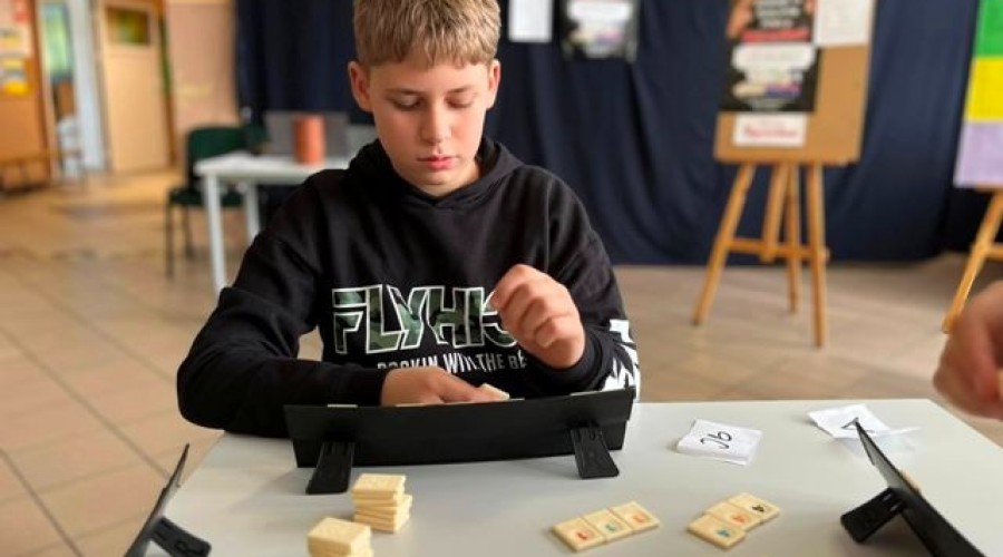 Oliwier Demidiuk zwycięzcą III turnieju Rummikub w Mikoszewie30