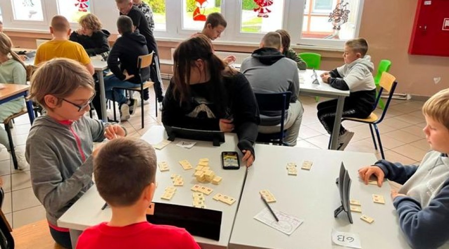 Oliwier Demidiuk zwycięzcą III turnieju Rummikub w Mikoszewie35