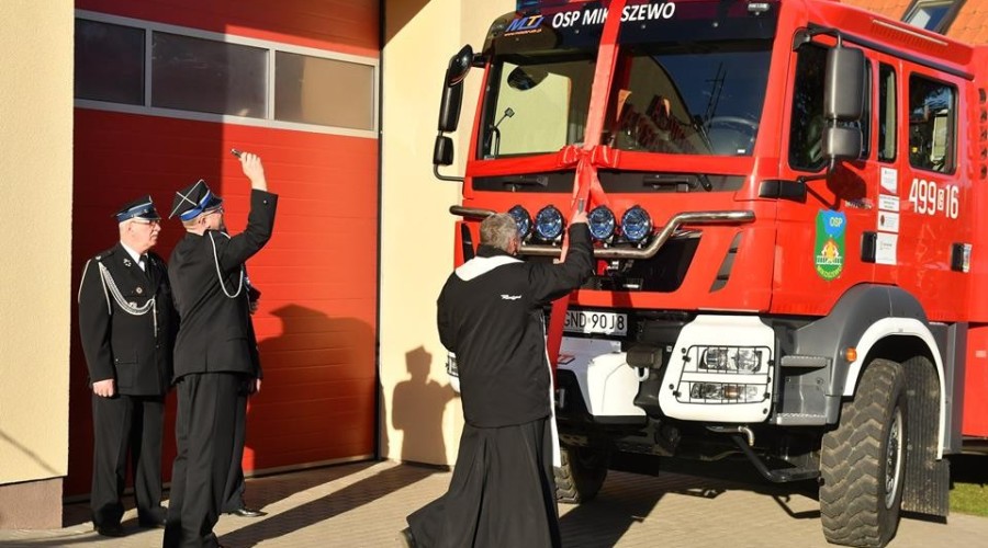 nowy wóz mikoszewo (2)