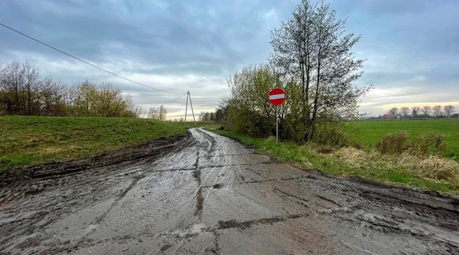 stobiec chełmek zniszczona droga09
