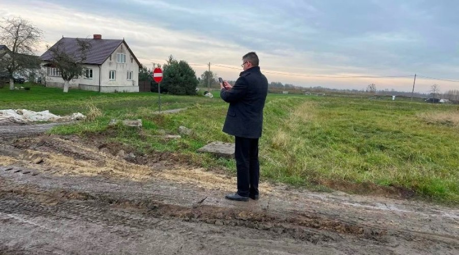 stobiec chełmek zniszczona droga13