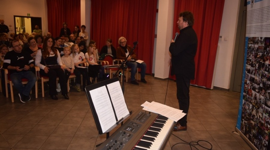 nowy dwor gd 11 listopada02