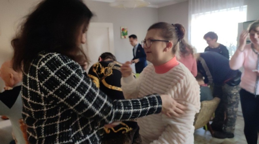 Wigilijne spotkanie uczestników Warsztatów Terapii Zajęciowej.  (4)