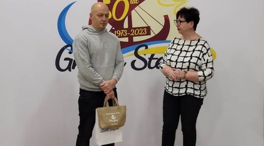 Wręczenie nagród za projekt znaku graficznego z tytułu obchodów 50 -lecia Gminy Stegna (3)