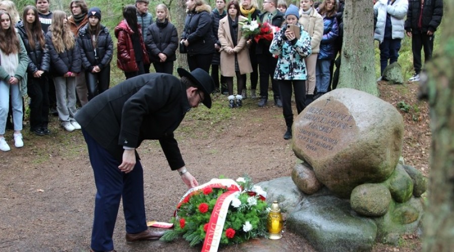 zastrzeleni w lesie muzeum stutthof16