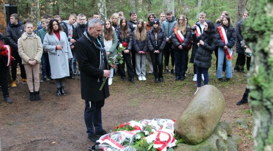 zastrzeleni w lesie muzeum stutthof20