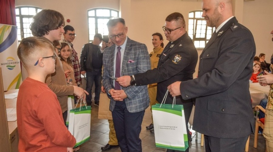 mlodzież zapobiega pożarom (23)