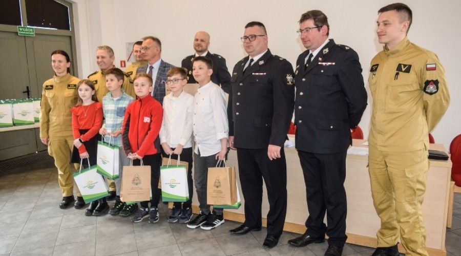 mlodzież zapobiega pożarom (33)