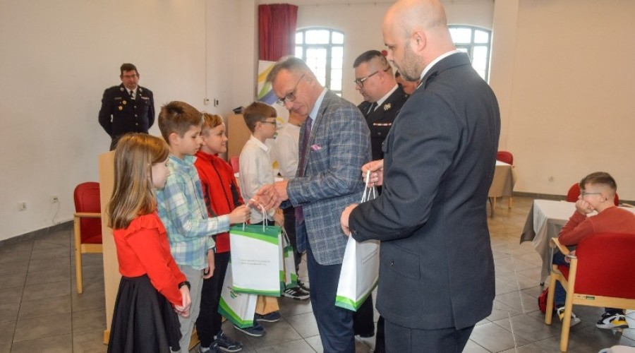 mlodzież zapobiega pożarom (35)