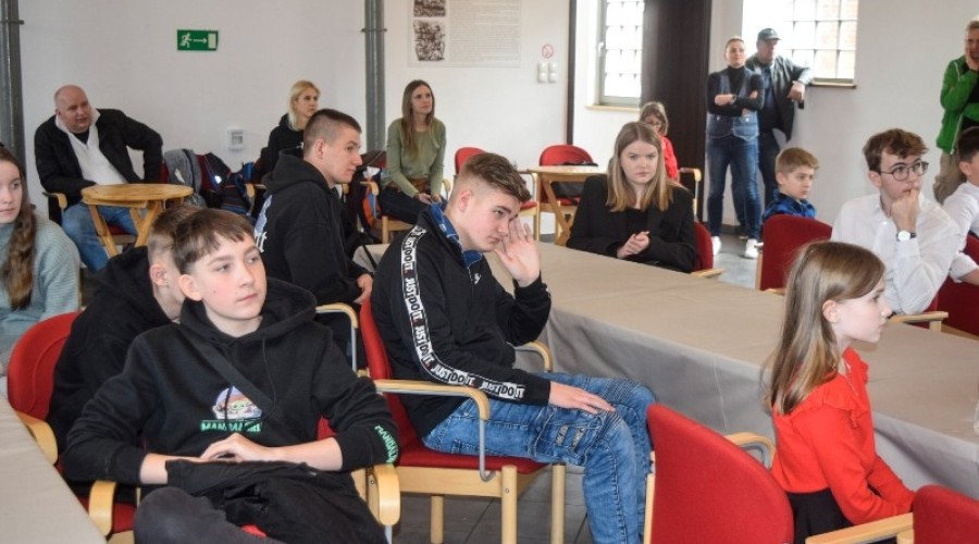 mlodzież zapobiega pożarom (44)