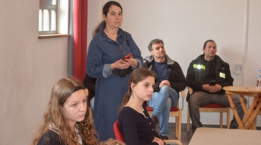 mlodzież zapobiega pożarom (45)