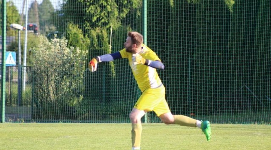 Niestety przegrywamy spotkanie z drużyną KS Skorzewo.24