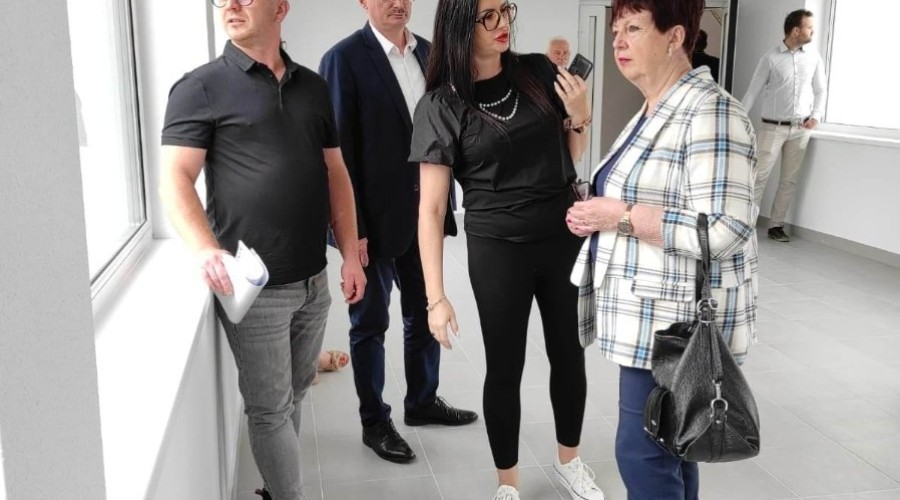 hala sportowa w drewnicy (14)