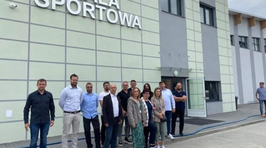 hala sportowa w drewnicy (7)