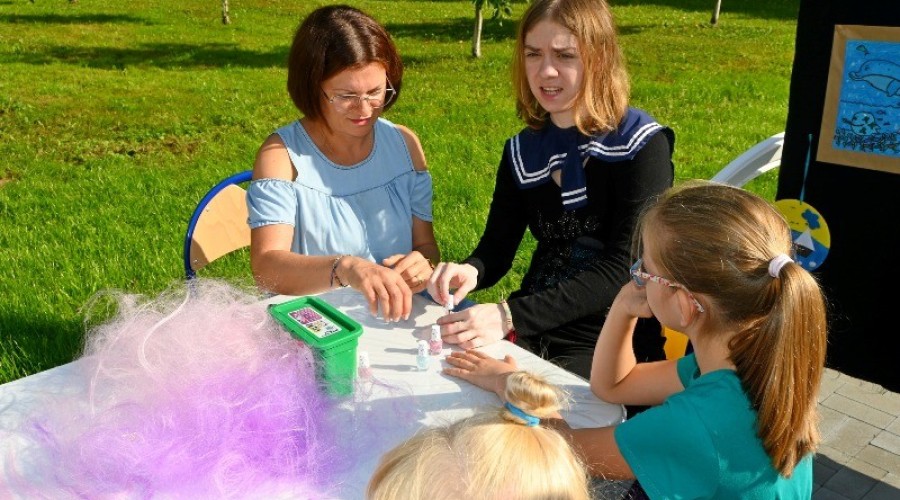 Plenerowa Gra Rybacka w SOSW Podsumowanie Inwestycji na Festynie Rybaka (5)