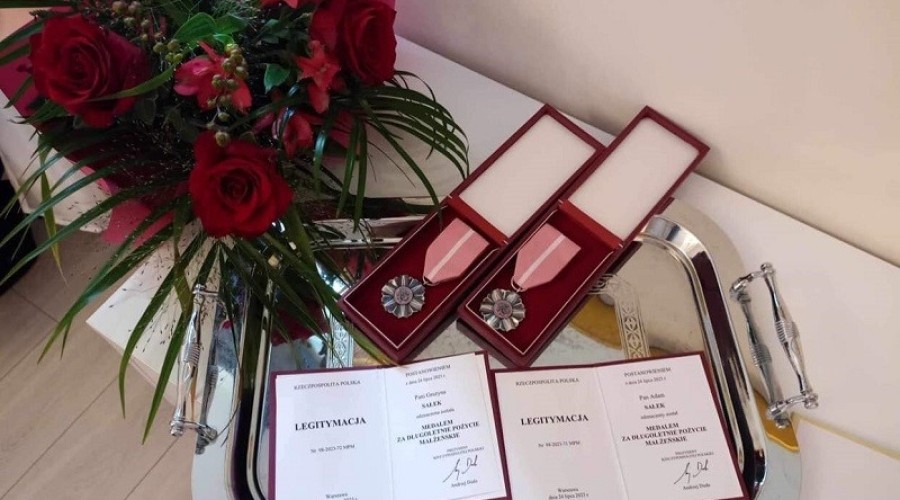 Państwo Grażyna i Adam Sałek świętują 50-lecie pożycia małżeńskiego. (2)