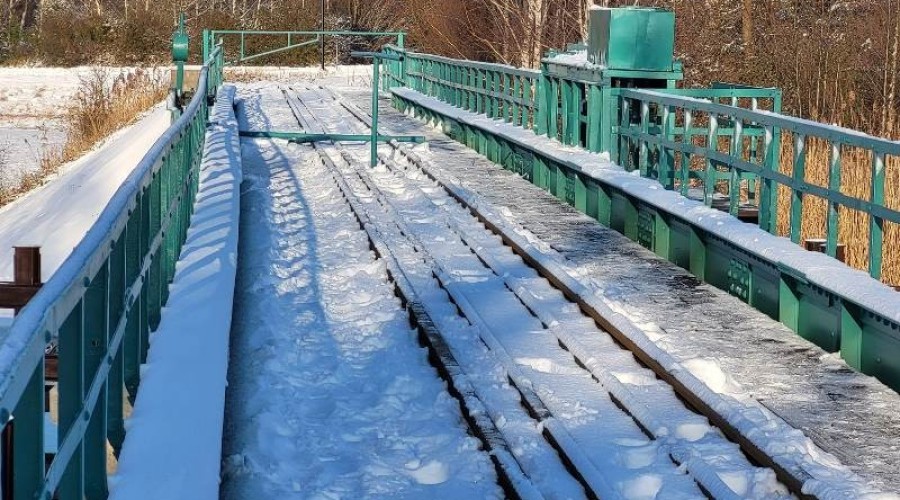 Remont zabytkowego, obrotowego mostu kolejowego w Rybinie zakończony (4)